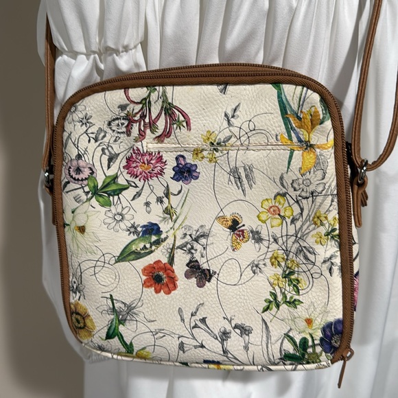 Multi Sac North South Zip Around Crossbody Bag Vienna/Hazelnut - Picture 7 of 9